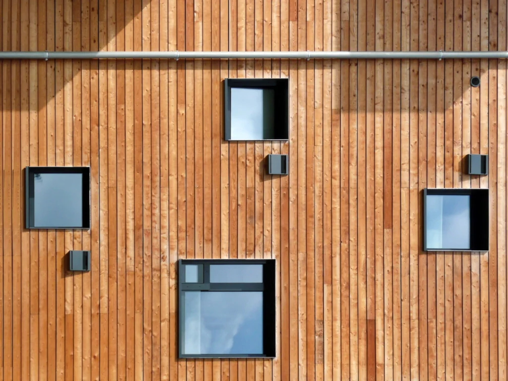 Pose de bardage métallique – Doceba